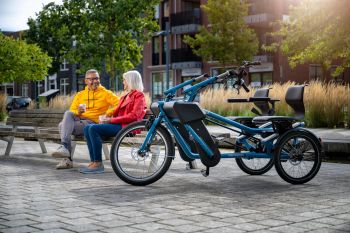HUKA Orthros Duo Paralleltandem Elektro Dreirad blau