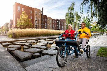 HUKA Orthros Duo Paralleltandem Elektro Dreirad blau