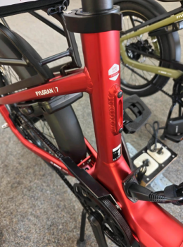 VICTORIA Fylgran Faltrad 7 Bosch SX 400Wh Riemenantrieb inferno red