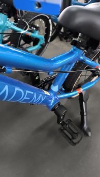 Academy 14 Grade 2 blau