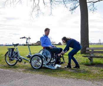 vanRaam VeloPlus Rollstuhlfahrrad