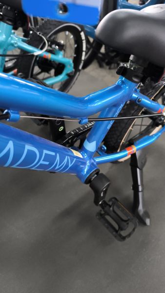 Academy 14 Grade 2 blau