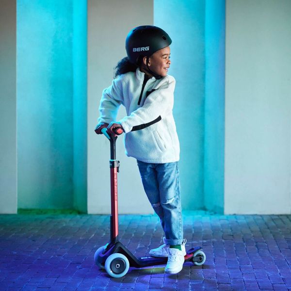 BERG Nexo mit LED MODUL faltbarer Kinderroller blau